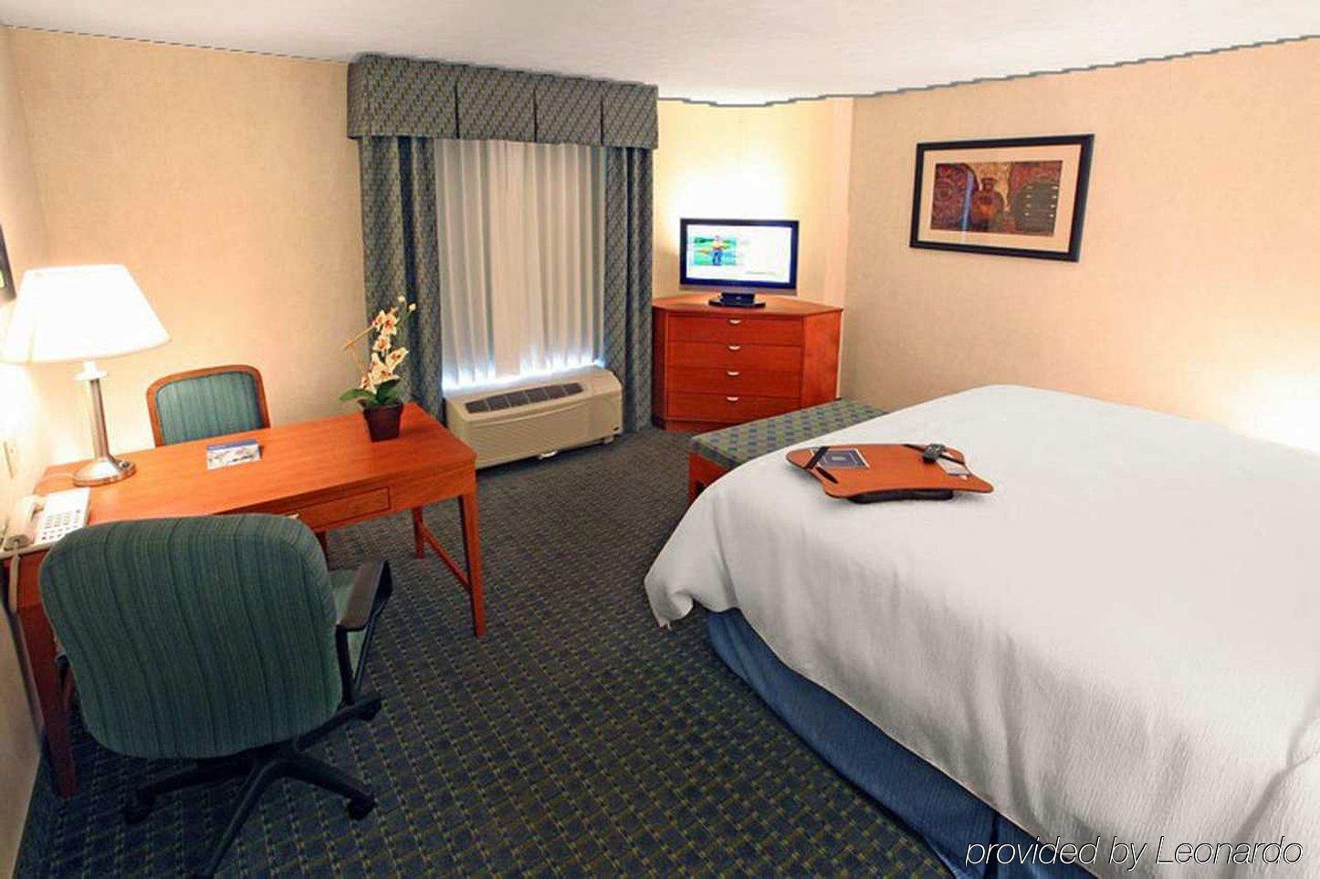 Hampton By Hilton Reynosa Zona Industrial Hotel Room photo